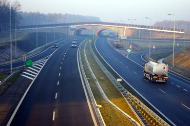Výstavba diaľnice A4 Szarów - Brzesko (POĽSKO)